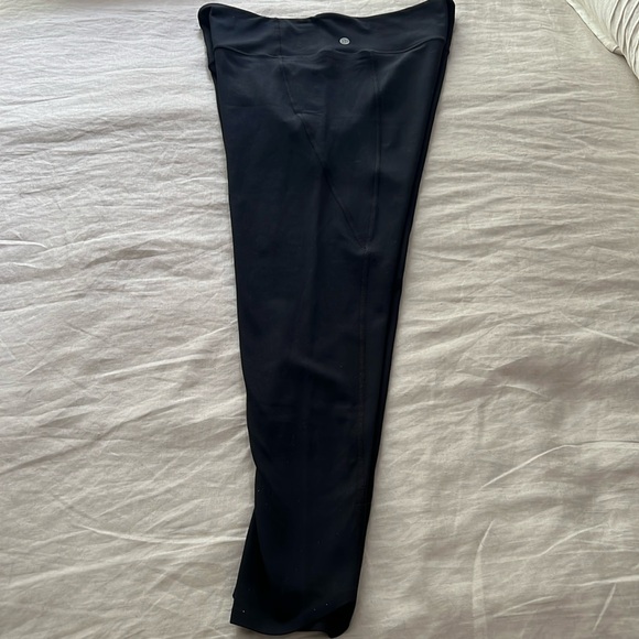 Zella Cropped Leggings 24” inseam - Picture 3 of 8